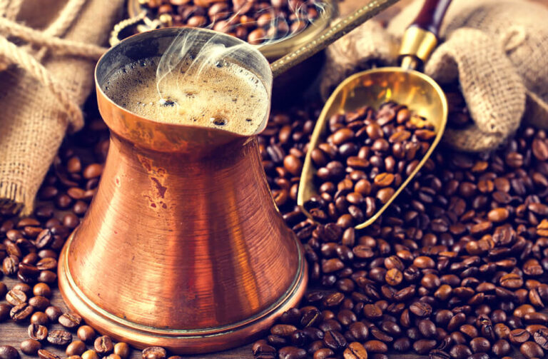 Roasted Turkish Coffee Beans It is prepared using traditional methods, with fresh and high-quality ingredients.