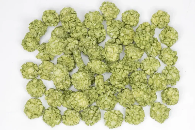 Wasabi Rice Cracker King Prepared using traditional methods.Contains no additives.