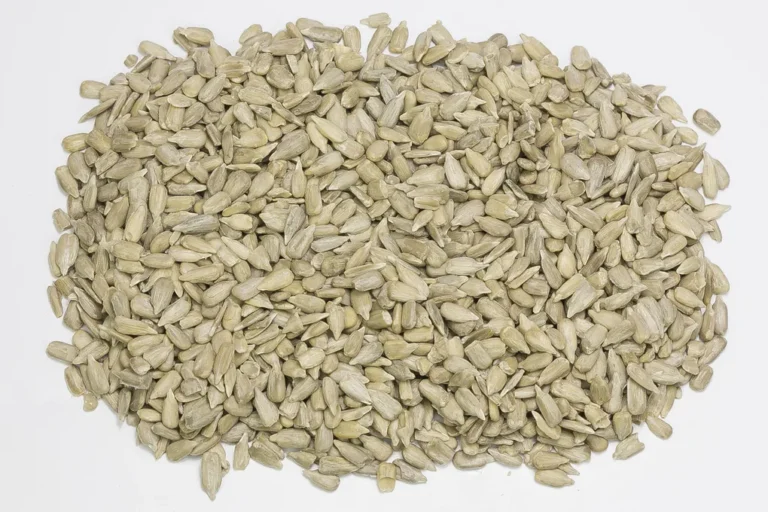 Sunflower seed kernel (Peeled) It is prepared using traditional methods, with fresh and high-quality ingredients.